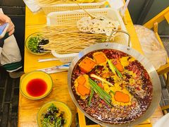 -拈签一笑黄牛肉辣卤串串