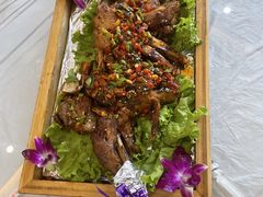 -三江源美食城