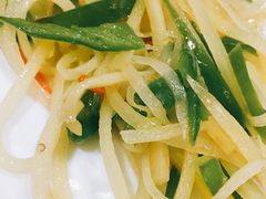 酸辣土豆丝-吴氏老妈·23年家常菜(古城店)