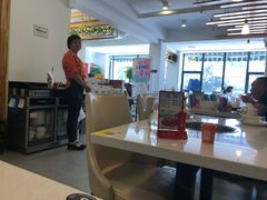 大堂-张大师鸭爪爪特色干锅(南湖店)