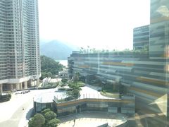 -东荟城名店仓