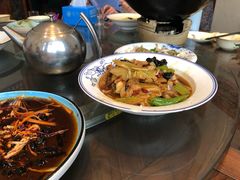 -百味地锅鸡(二店·财校分店)