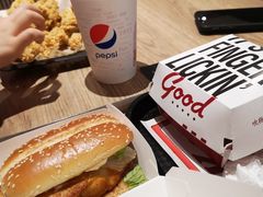 -肯德基(东安路站店)