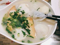 至潮鱼蛋片头河-翠华餐厅(旺角文华商场店)