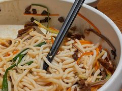 鸡丝凉米线-云海肴·汽锅鸡·云南菜(天山百盛优客店)