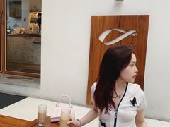 -Line 咖啡(石厦花园店)