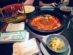 -三个四川人火锅(华联商厦店)
