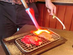 -铭牛烧肉·和牛海鲜自助(高新月牙湖店)