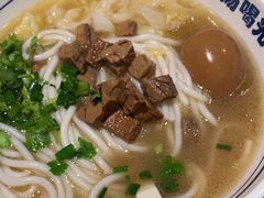 -鑫花溪牛肉米粉(东环大润发店)
