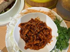-关东小磨东北菜(上海长风大悦城店)