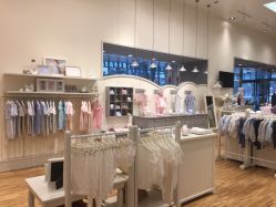 -丽婴房(七莘路店)