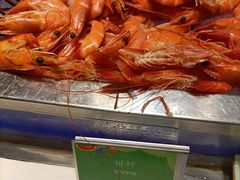 -亚洲国际大酒店·云顶阁旋转自助餐厅