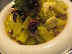 -壹号院音乐餐厅•烤全羊•新疆菜(浐灞店)