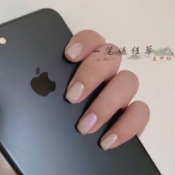 -一笔绣狂草美甲坊