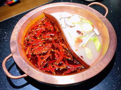 -山城鼎重庆老火锅(西安钟楼店)