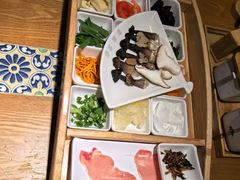 -芸南道·过桥米线(昆明老街旗舰店)