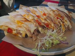 火腿凯撒迪亚芝士饼-遇见西木美式餐厅(体育路店)