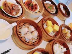 -万龙洲海鲜(大兴绿地缤纷城店)