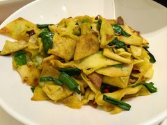 -刘胖子家常菜·蹄花焖藕(中南店)