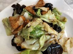 -六和聚传统烤鸭.天津菜(和平店)