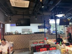 -马路牙子烧烤音乐酒馆(望京店)