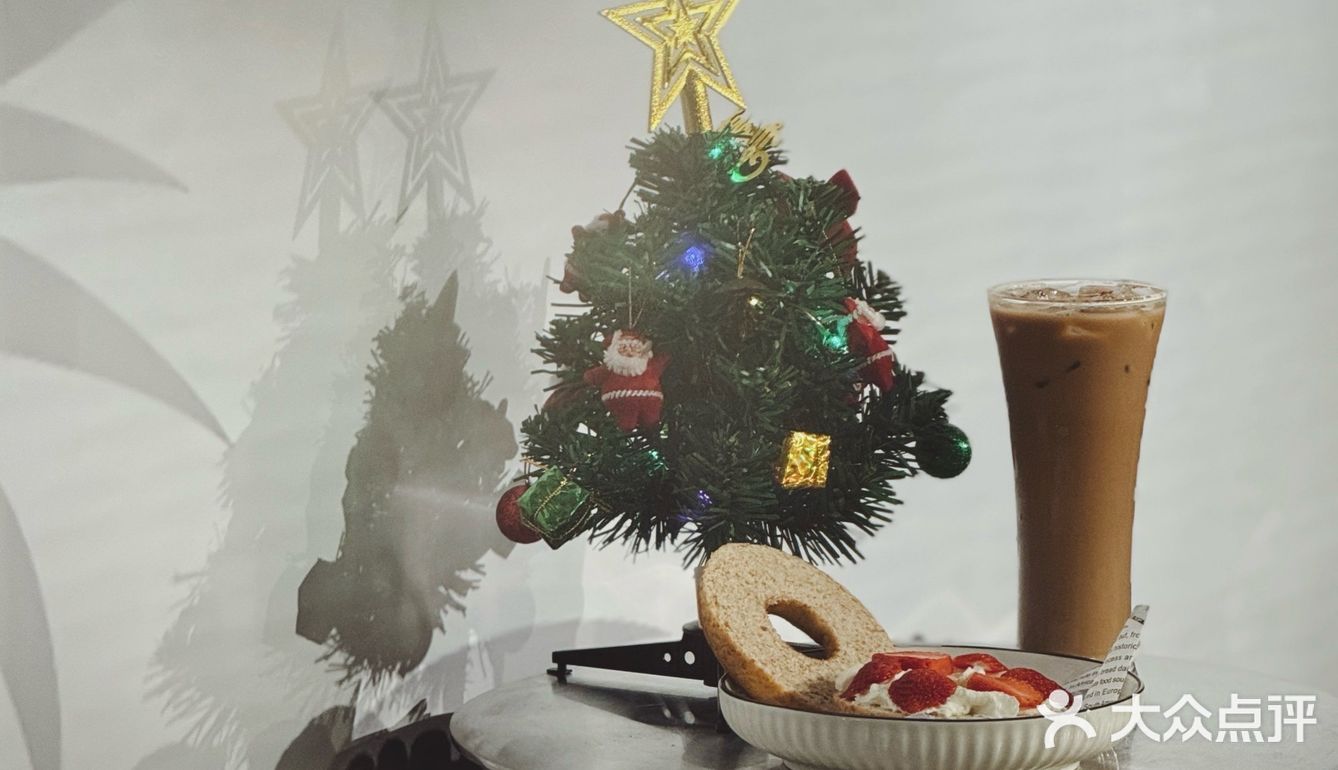新店｜一葉知秋，一頁愜意，舊街老巷中的慢時光。