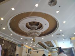 -维也纳酒店(罗湖口岸国贸东门店)