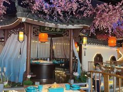 大堂-荷塘秋月·本帮江浙菜(国权路店)