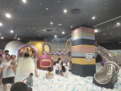 -MELAND CLUB亲子乐园·派对·餐厅(北京芳圆里ID MALL店)