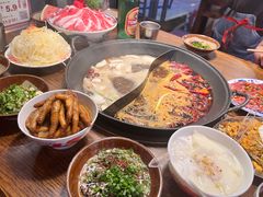 -萍姐火锅·公路夜市(武汉首店)