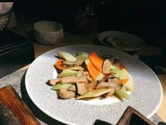 -穹六人间 people 6(岳阳路店)