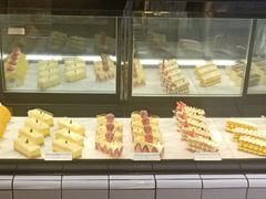 -黑草莓(重庆路店)