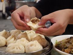 猪肉大葱包子-石饮红星包子(中山路店)