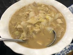 白菜冻豆腐猪肉粉条-一锅厨东北水饺店(厦大店)