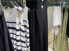 -COS(月星环球港店)
