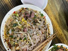 -啊墨江牛烂烀米线