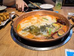 -洱火云南酸菜牛肉火锅(石景山当代商城店)