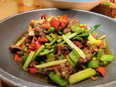 -老滇山寨•云南特色菜•地方菜•民族风情歌舞表演(金碧店)