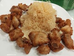香柠芋丝蒜香骨-广州酒家(文昌总店)