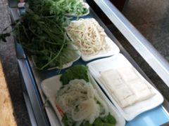 -傣妹时尚·休闲火锅(沙市店)