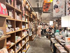 -茑屋书店(天目里店)