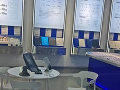 -优购镜仓(六角广场店)