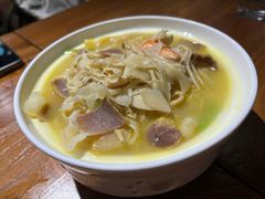 -金枝玉叶上海人家食府(三里河店)
