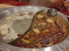 -家乡重庆火锅店