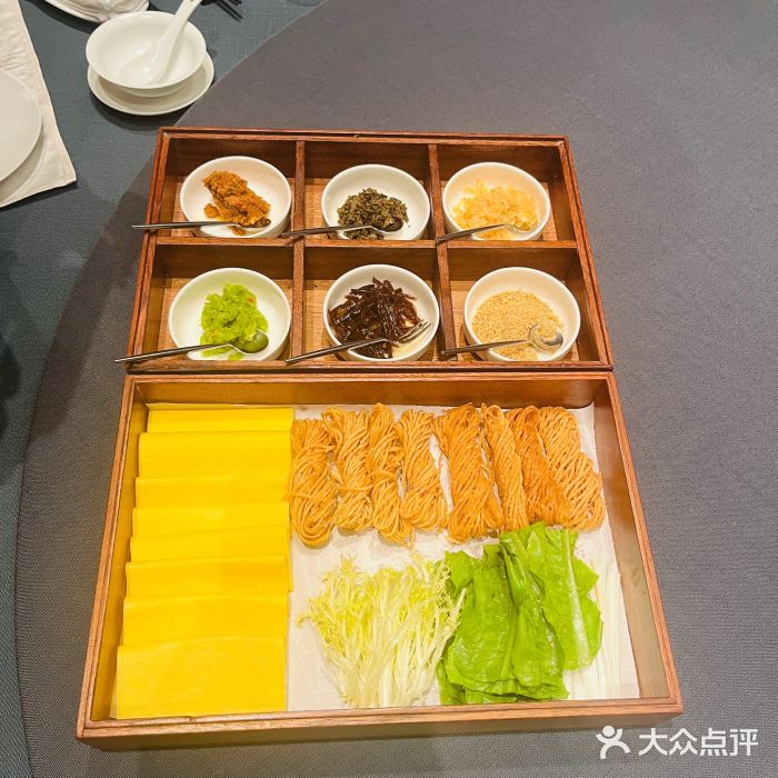 鲁采LU STYLE(新天地店)图片