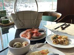 -东方红海鲜百汇(国际大厦店)