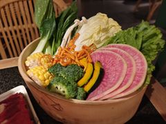 -三出山火锅(南京万象天地店)