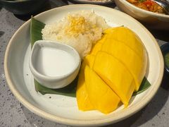 -Kub Kao Kub Pla (Terminal21)