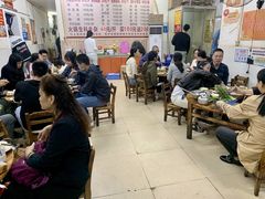大堂-周良天山牛杂城(天山路总店)