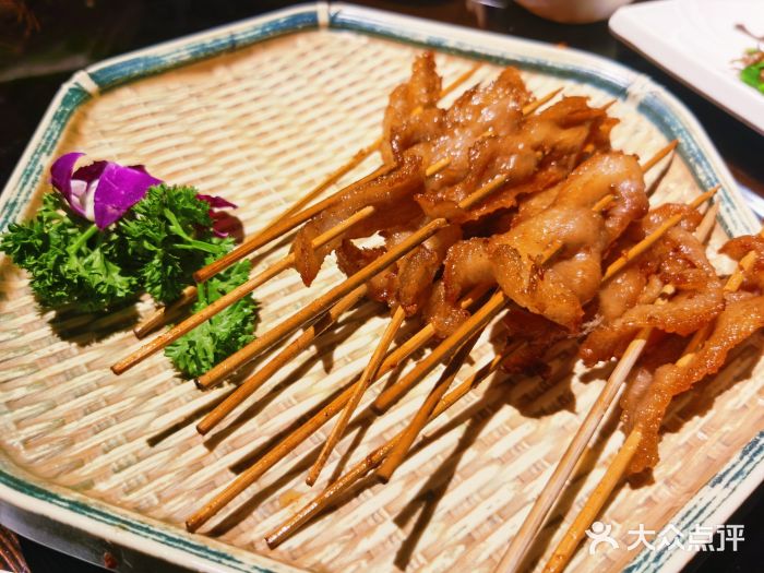 水仙头私房菜串烧猪颈肉图片